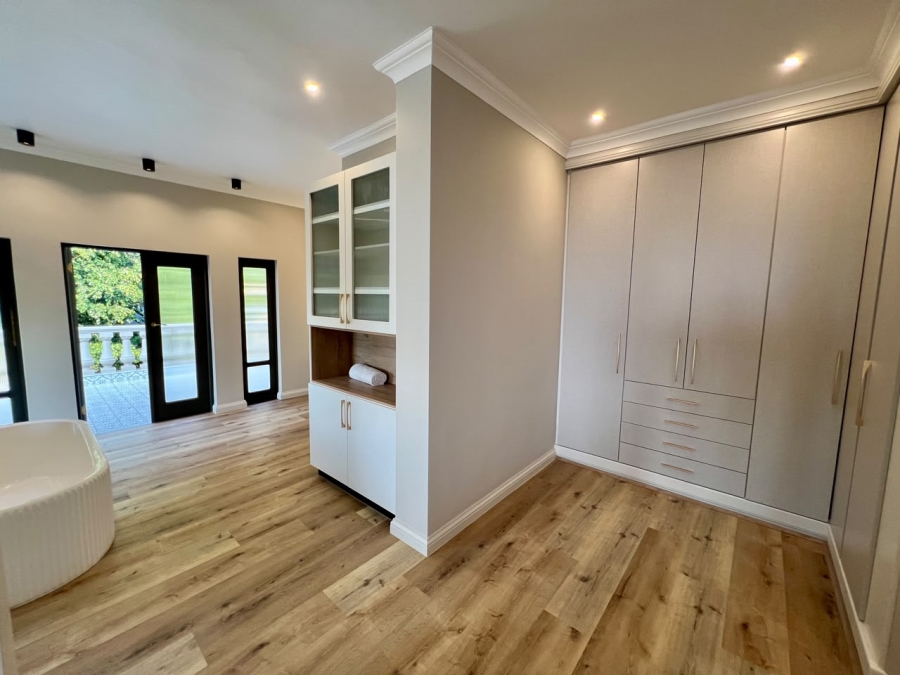 5 Bedroom Property for Sale in Waterkloof Gauteng