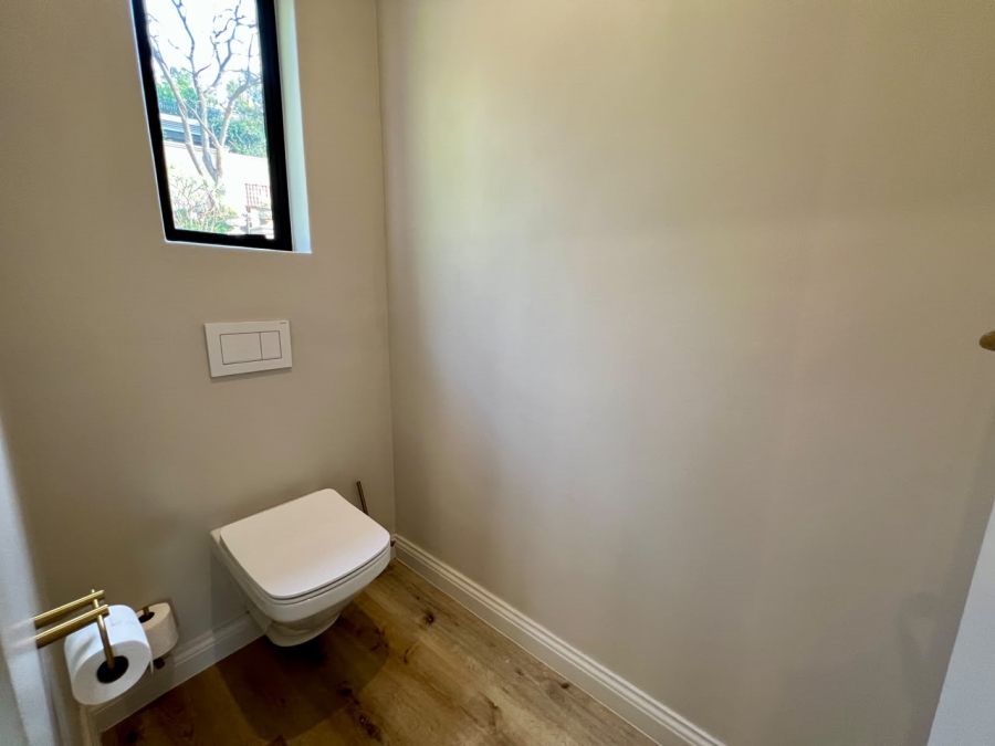 5 Bedroom Property for Sale in Waterkloof Gauteng