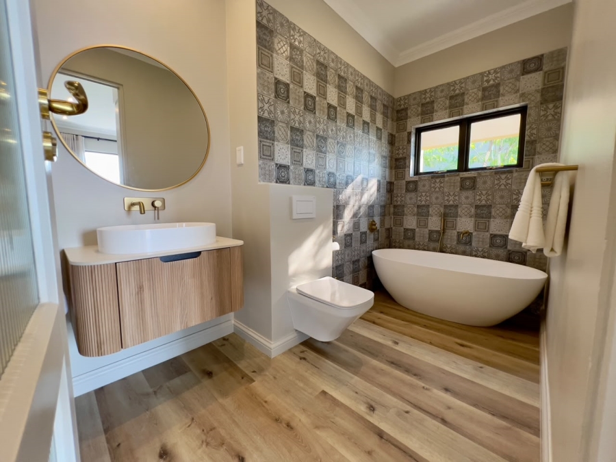 5 Bedroom Property for Sale in Waterkloof Gauteng