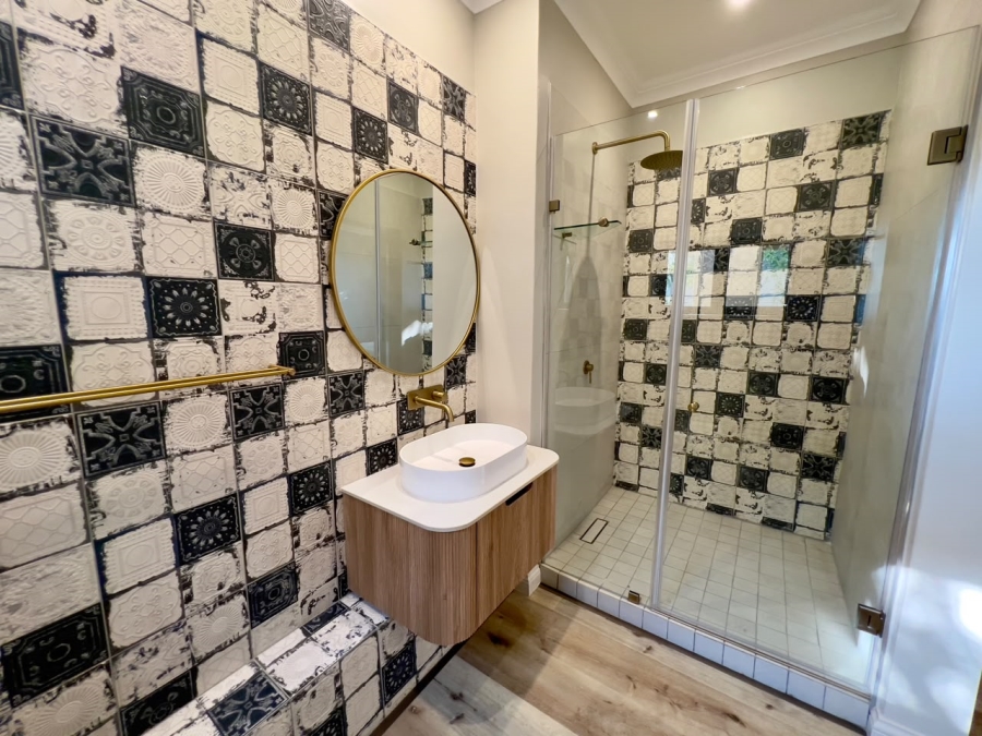 5 Bedroom Property for Sale in Waterkloof Gauteng