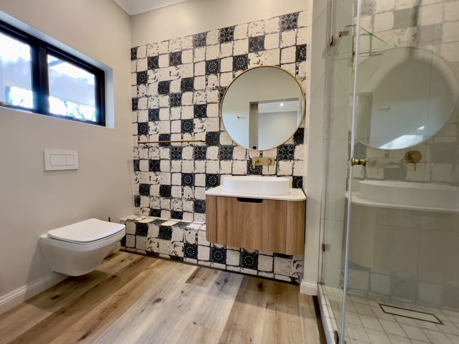 5 Bedroom Property for Sale in Waterkloof Gauteng