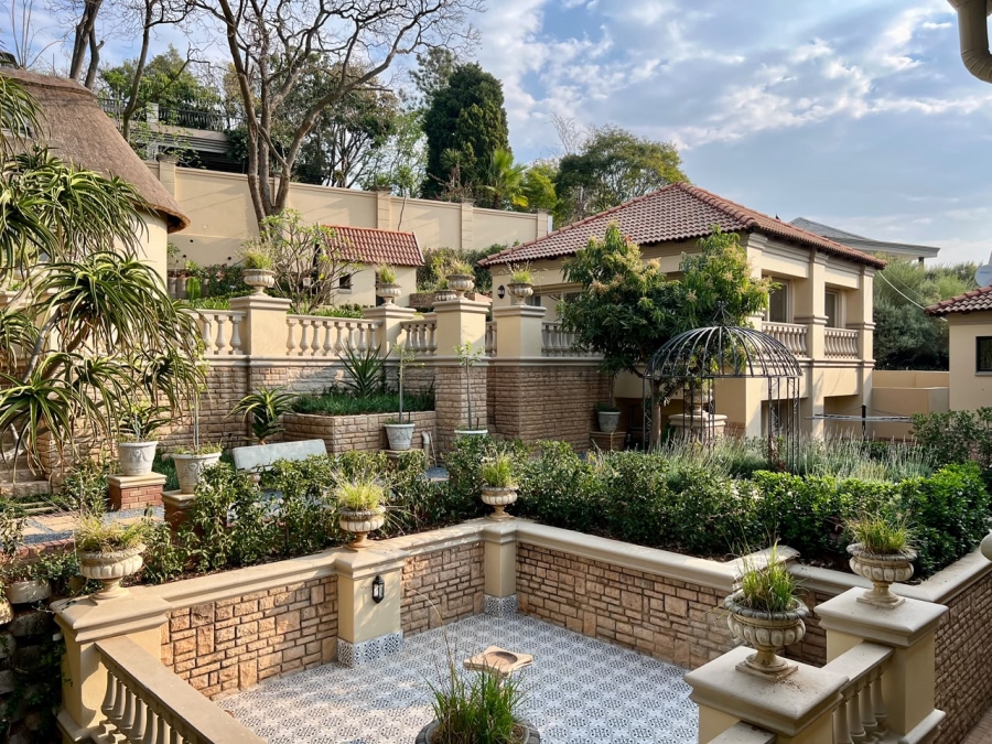 5 Bedroom Property for Sale in Waterkloof Gauteng