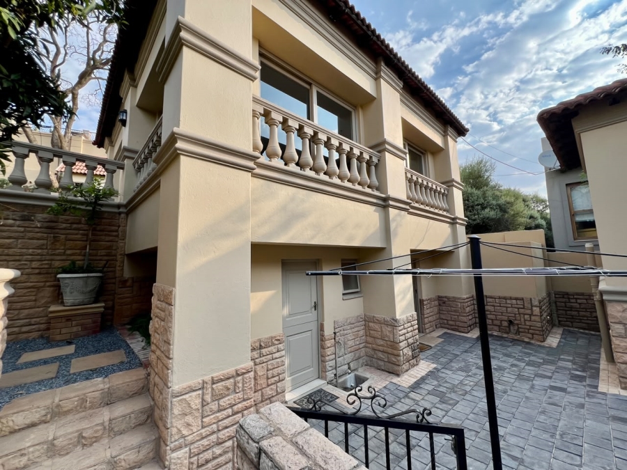 5 Bedroom Property for Sale in Waterkloof Gauteng