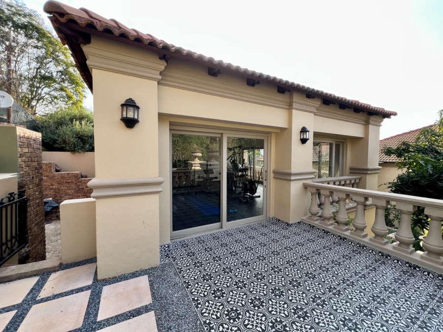 5 Bedroom Property for Sale in Waterkloof Gauteng