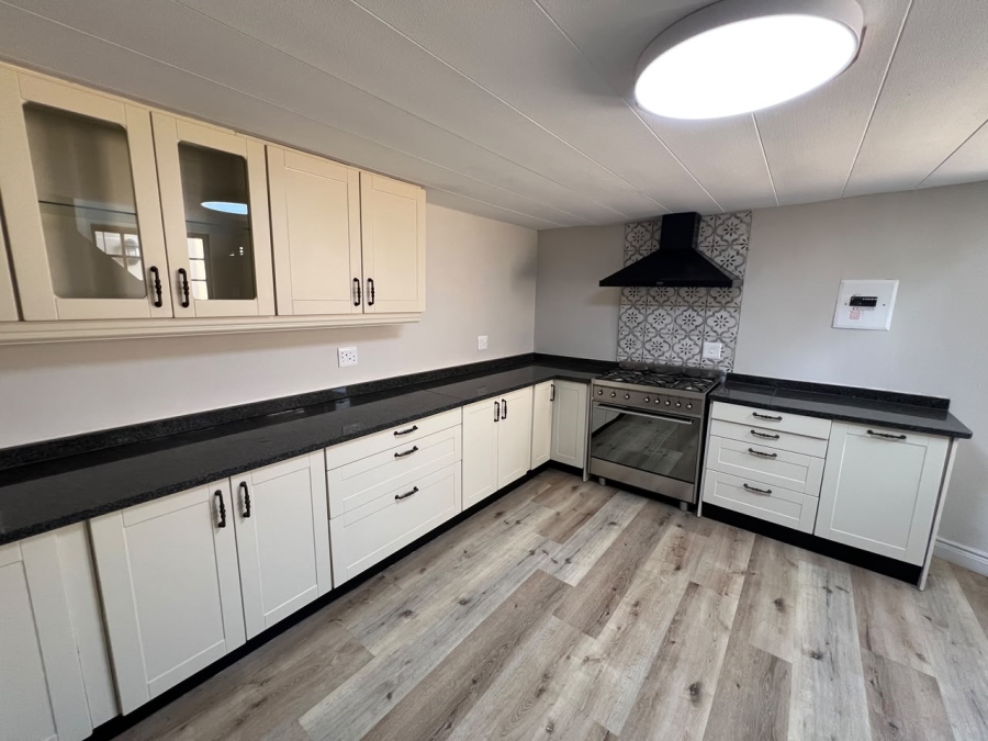 5 Bedroom Property for Sale in Waterkloof Gauteng