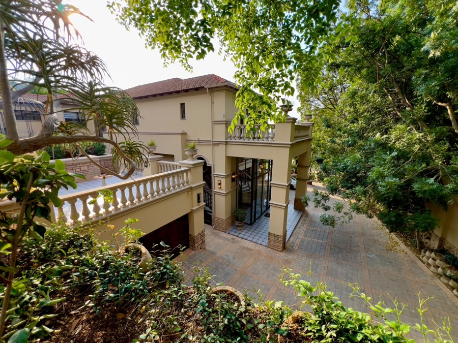 5 Bedroom Property for Sale in Waterkloof Gauteng