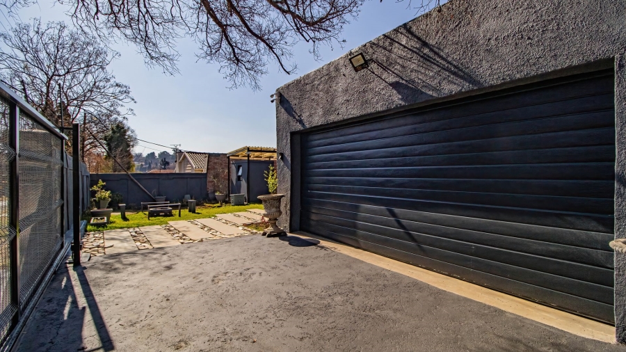 4 Bedroom Property for Sale in Edenvale Central Gauteng