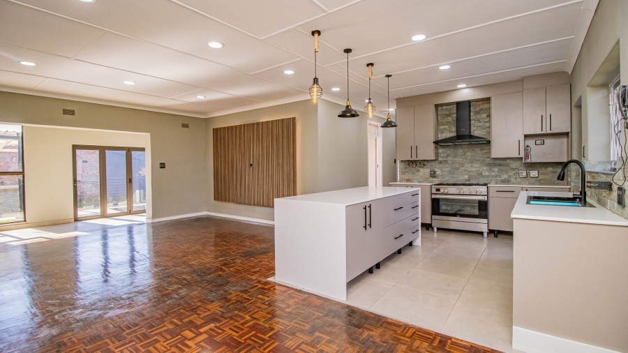 4 Bedroom Property for Sale in Edenvale Central Gauteng