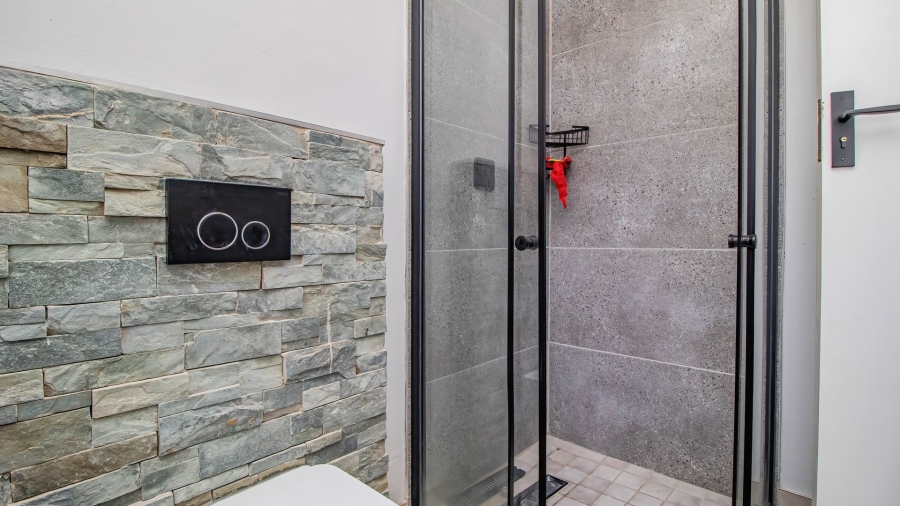 4 Bedroom Property for Sale in Edenvale Central Gauteng