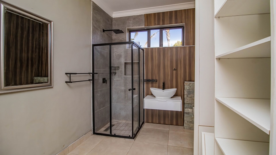 4 Bedroom Property for Sale in Edenvale Central Gauteng