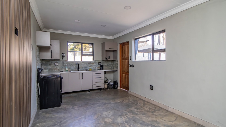 4 Bedroom Property for Sale in Edenvale Central Gauteng