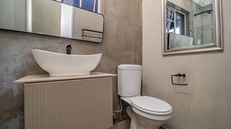 4 Bedroom Property for Sale in Edenvale Central Gauteng