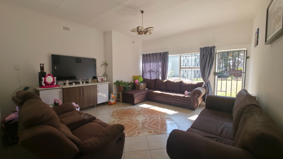 4 Bedroom Property for Sale in Brackenhurst Gauteng