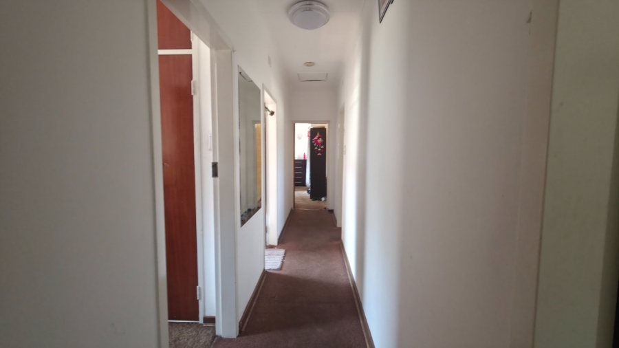 4 Bedroom Property for Sale in Brackenhurst Gauteng