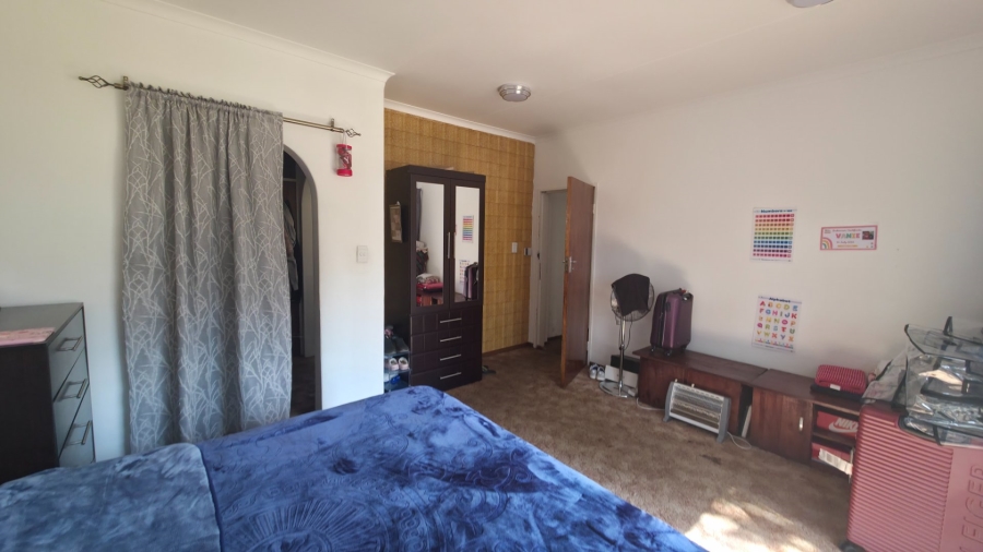 4 Bedroom Property for Sale in Brackenhurst Gauteng