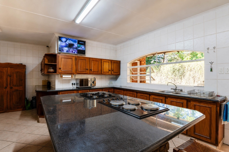 5 Bedroom Property for Sale in Eldoraigne Gauteng