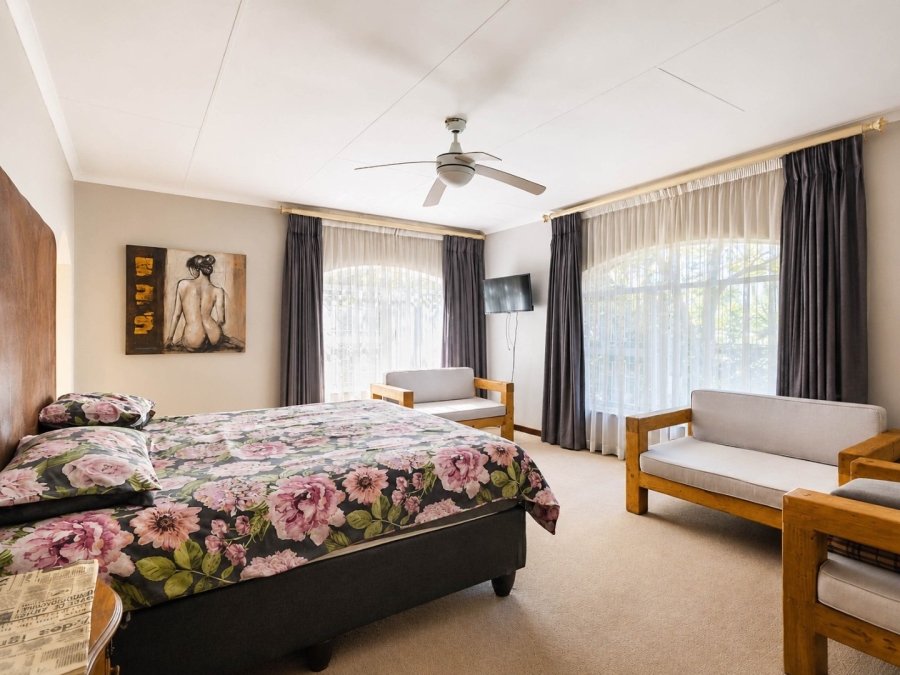 5 Bedroom Property for Sale in Eldoraigne Gauteng