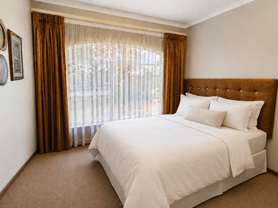 5 Bedroom Property for Sale in Eldoraigne Gauteng