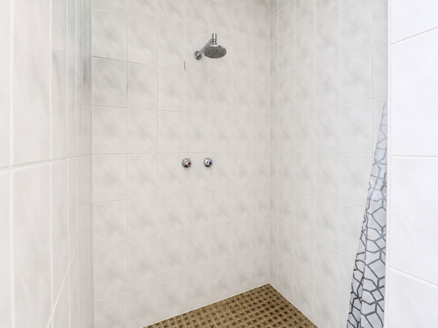 5 Bedroom Property for Sale in Eldoraigne Gauteng