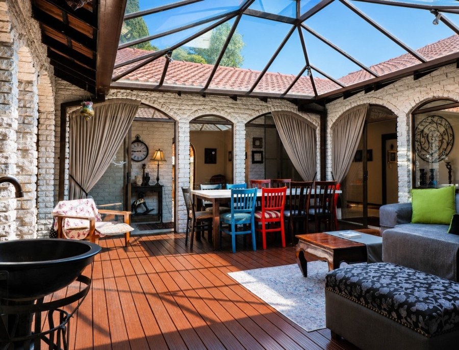 5 Bedroom Property for Sale in Eldoraigne Gauteng