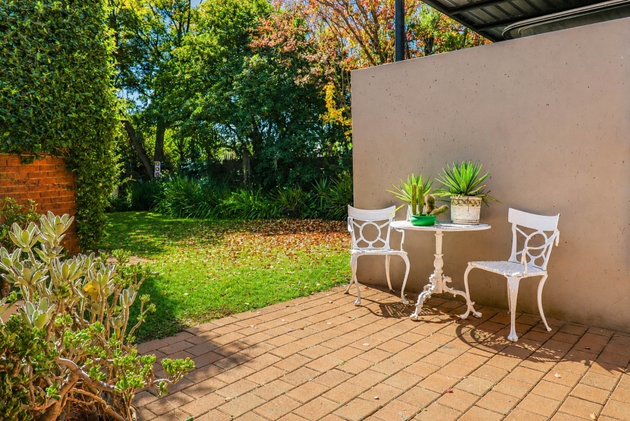 5 Bedroom Property for Sale in Eldoraigne Gauteng