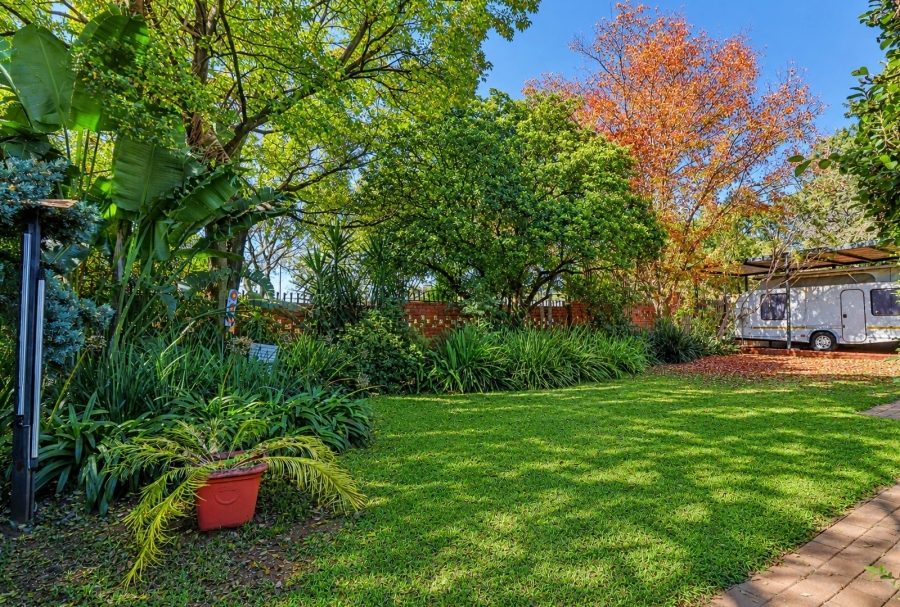 5 Bedroom Property for Sale in Eldoraigne Gauteng