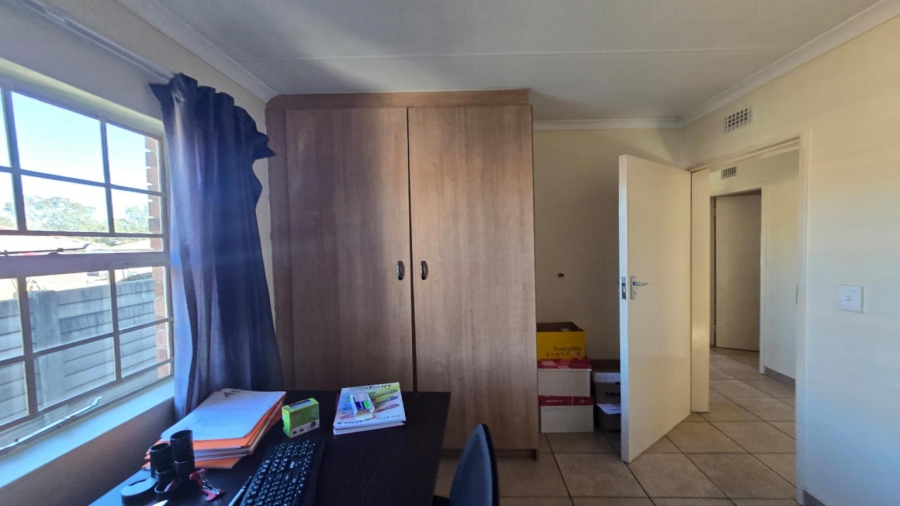 3 Bedroom Property for Sale in Thatch Hill Estate Gauteng