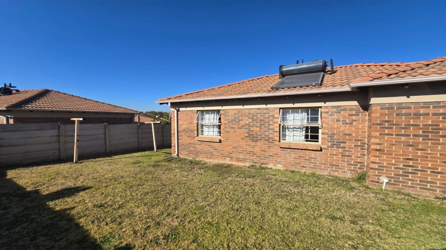 3 Bedroom Property for Sale in Thatch Hill Estate Gauteng