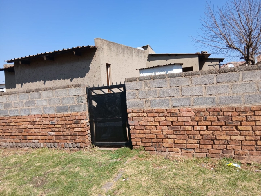 2 Bedroom Property for Sale in Katlehong South Gauteng