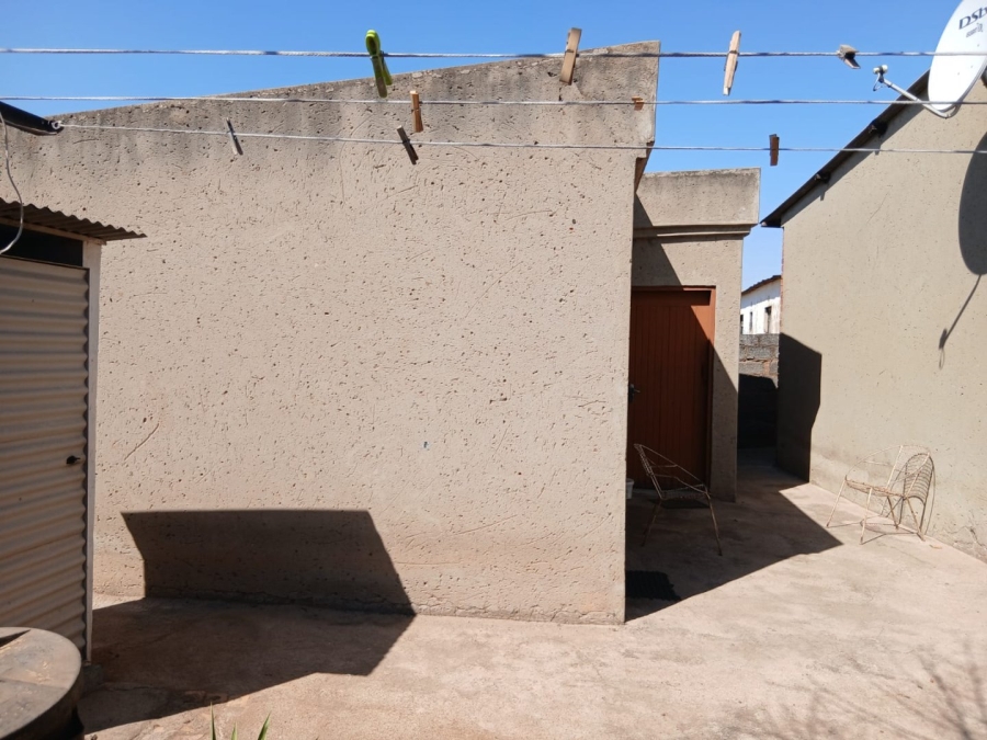 2 Bedroom Property for Sale in Katlehong South Gauteng