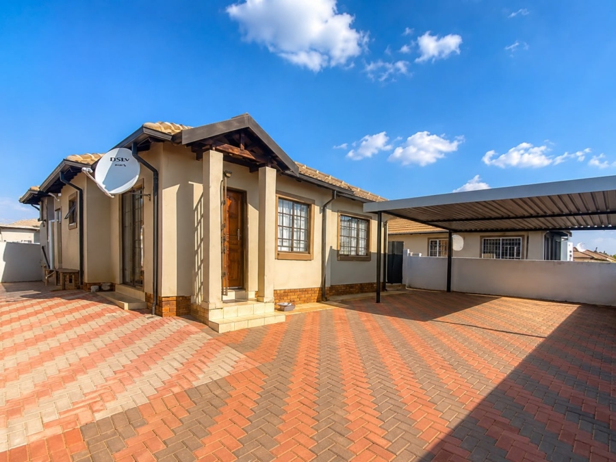 2 Bedroom Property for Sale in Amandasig Gauteng