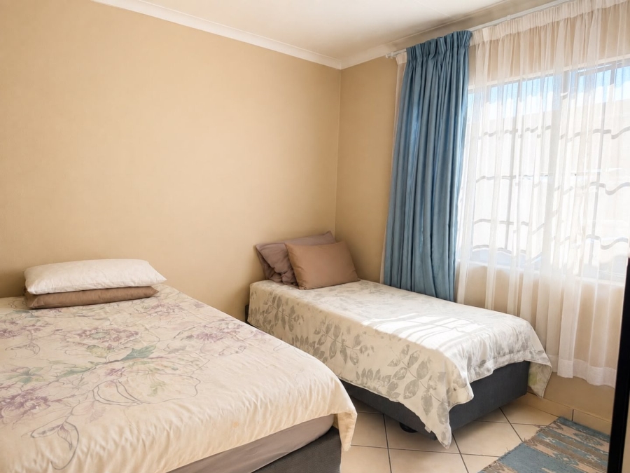 2 Bedroom Property for Sale in Amandasig Gauteng
