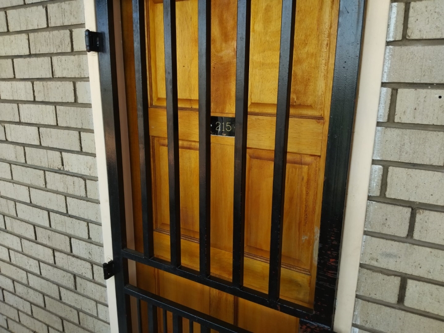 2 Bedroom Property for Sale in Symhurst Gauteng