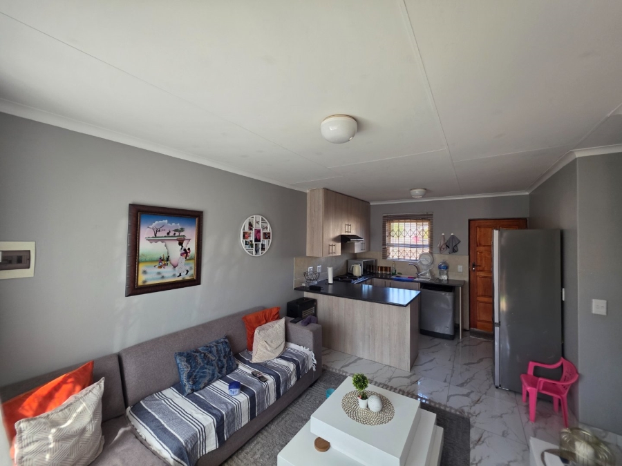 To Let 3 Bedroom Property for Rent in The Orchards Gauteng