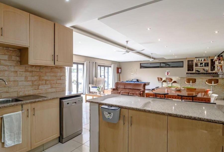 5 Bedroom Property for Sale in Sunnyridge Gauteng