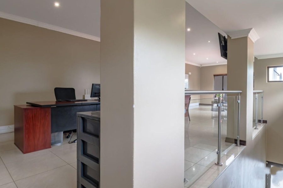 5 Bedroom Property for Sale in Sunnyridge Gauteng