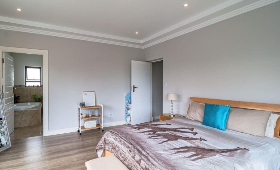5 Bedroom Property for Sale in Sunnyridge Gauteng
