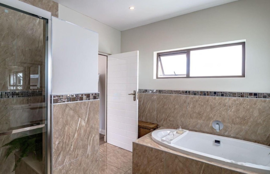 5 Bedroom Property for Sale in Sunnyridge Gauteng
