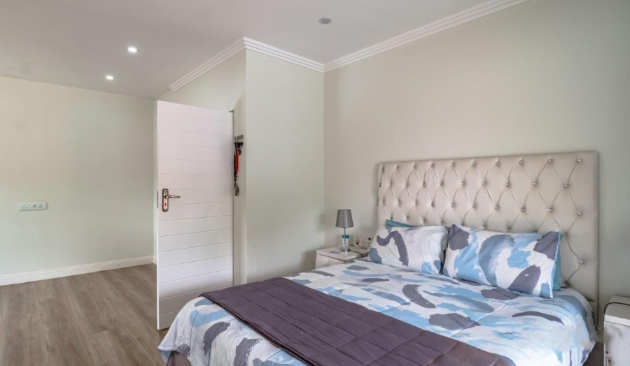 5 Bedroom Property for Sale in Sunnyridge Gauteng