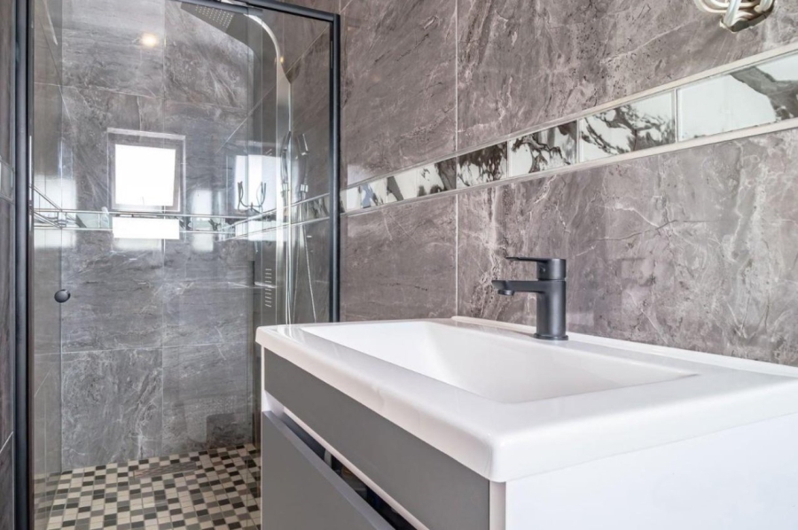 5 Bedroom Property for Sale in Sunnyridge Gauteng