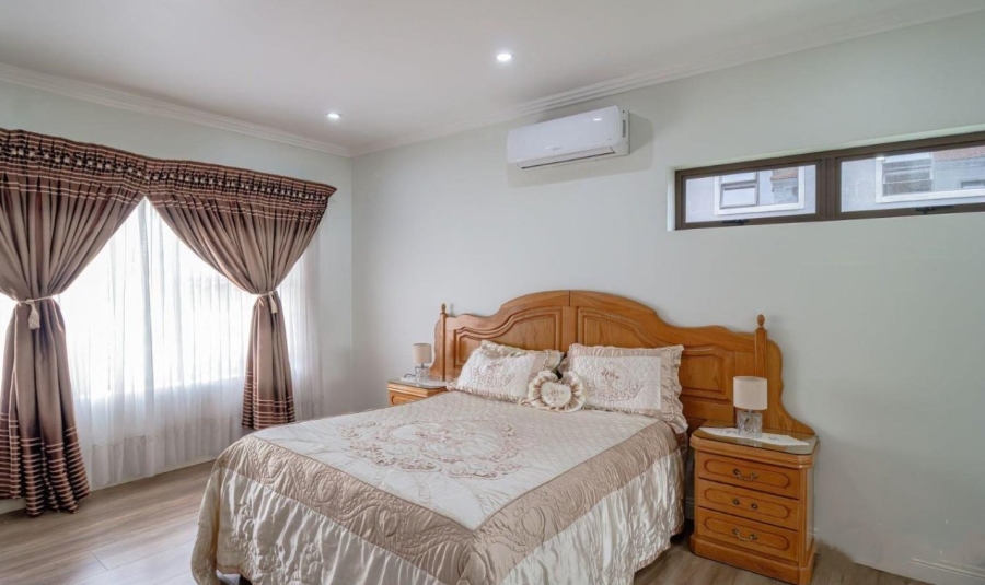 5 Bedroom Property for Sale in Sunnyridge Gauteng