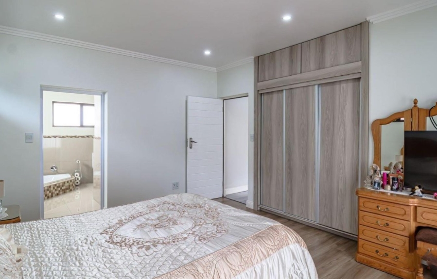 5 Bedroom Property for Sale in Sunnyridge Gauteng