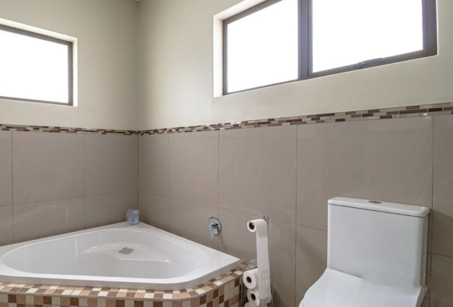 5 Bedroom Property for Sale in Sunnyridge Gauteng
