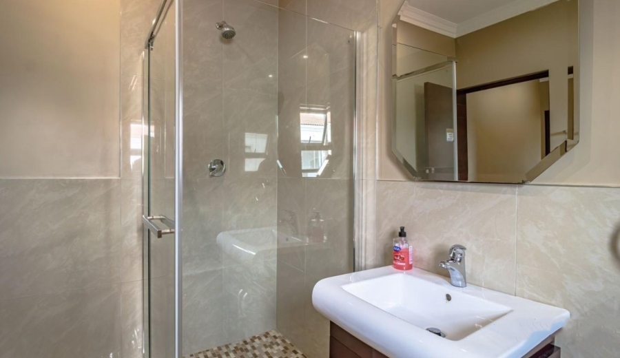 5 Bedroom Property for Sale in Sunnyridge Gauteng
