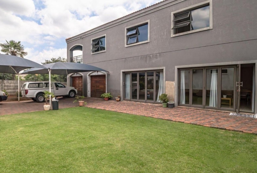5 Bedroom Property for Sale in Sunnyridge Gauteng