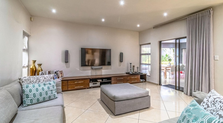 4 Bedroom Property for Sale in Dowerglen Ext 5 Gauteng