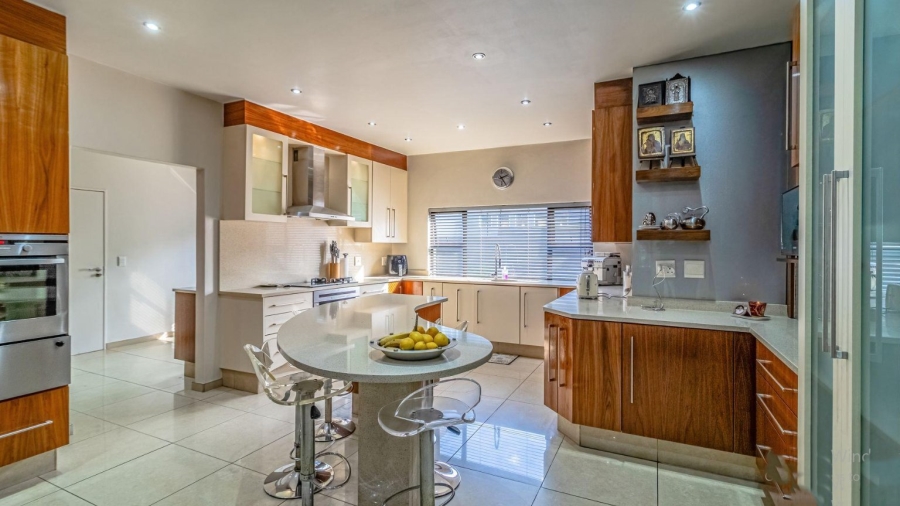 4 Bedroom Property for Sale in Dowerglen Ext 5 Gauteng