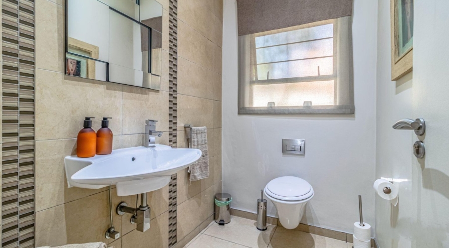 4 Bedroom Property for Sale in Dowerglen Ext 5 Gauteng