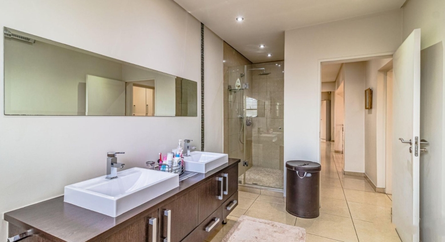 4 Bedroom Property for Sale in Dowerglen Ext 5 Gauteng