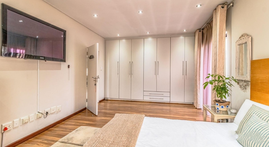 4 Bedroom Property for Sale in Dowerglen Ext 5 Gauteng